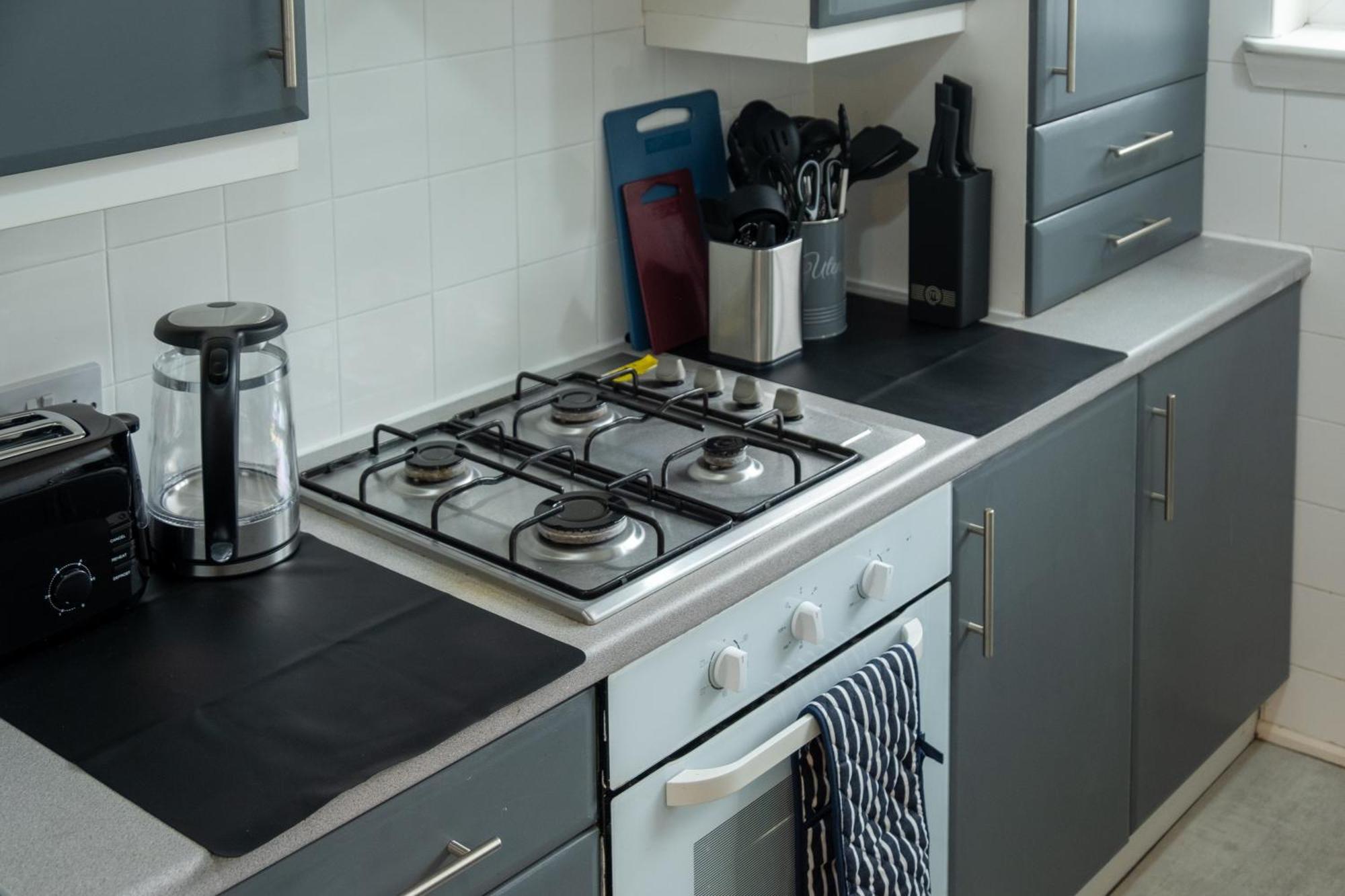 2 Bedroom Beautiful Apartment In Motherwell Mossend Bagian luar foto